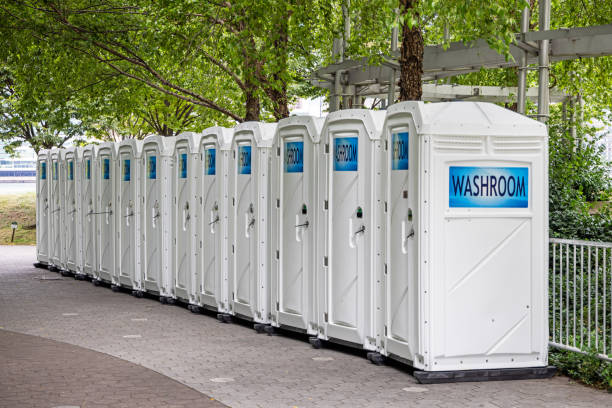 Professional porta potty rental in Galveston, IN